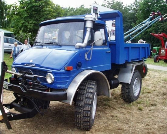 Daimler_Benz_2009-08.jpg