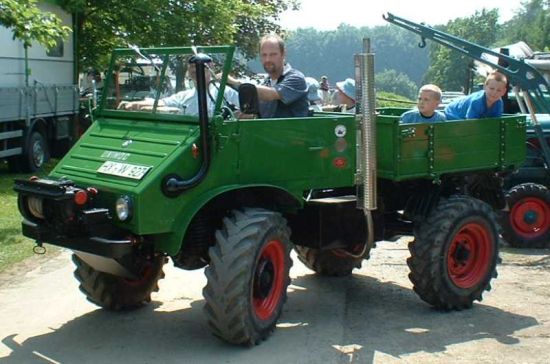 MB-2003-05-012.jpg