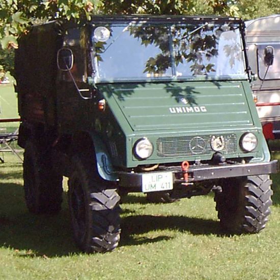 MB-2004-05-014.jpg